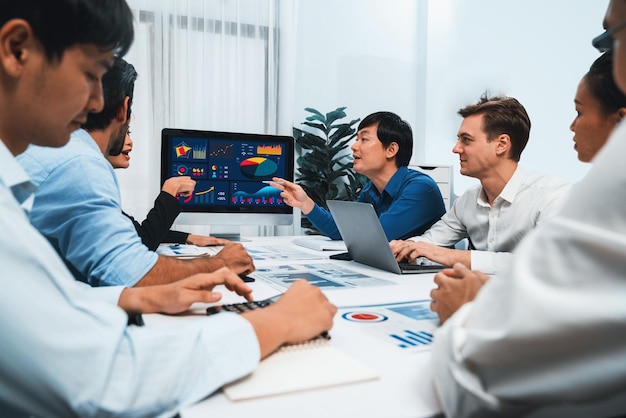 Sistema inteligente de reconhecimento de padrões e previsão de tendências de mercado